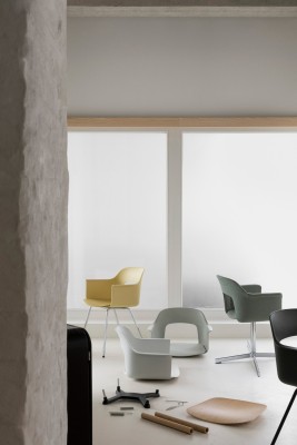 Layout Armchair